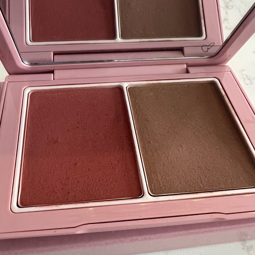 3 Westman Atelier Blush and bronzer - Picture 7 of 9